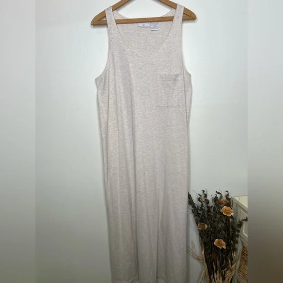 Kathy Ireland Sleeveless Maxi Dress - Picture 4 of 7